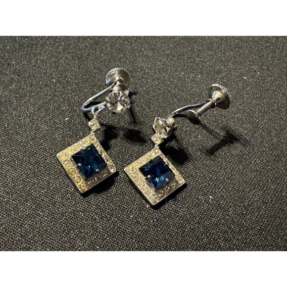 Vintage Weiss Crystal Earrings Screw Back - Picture 1 of 6